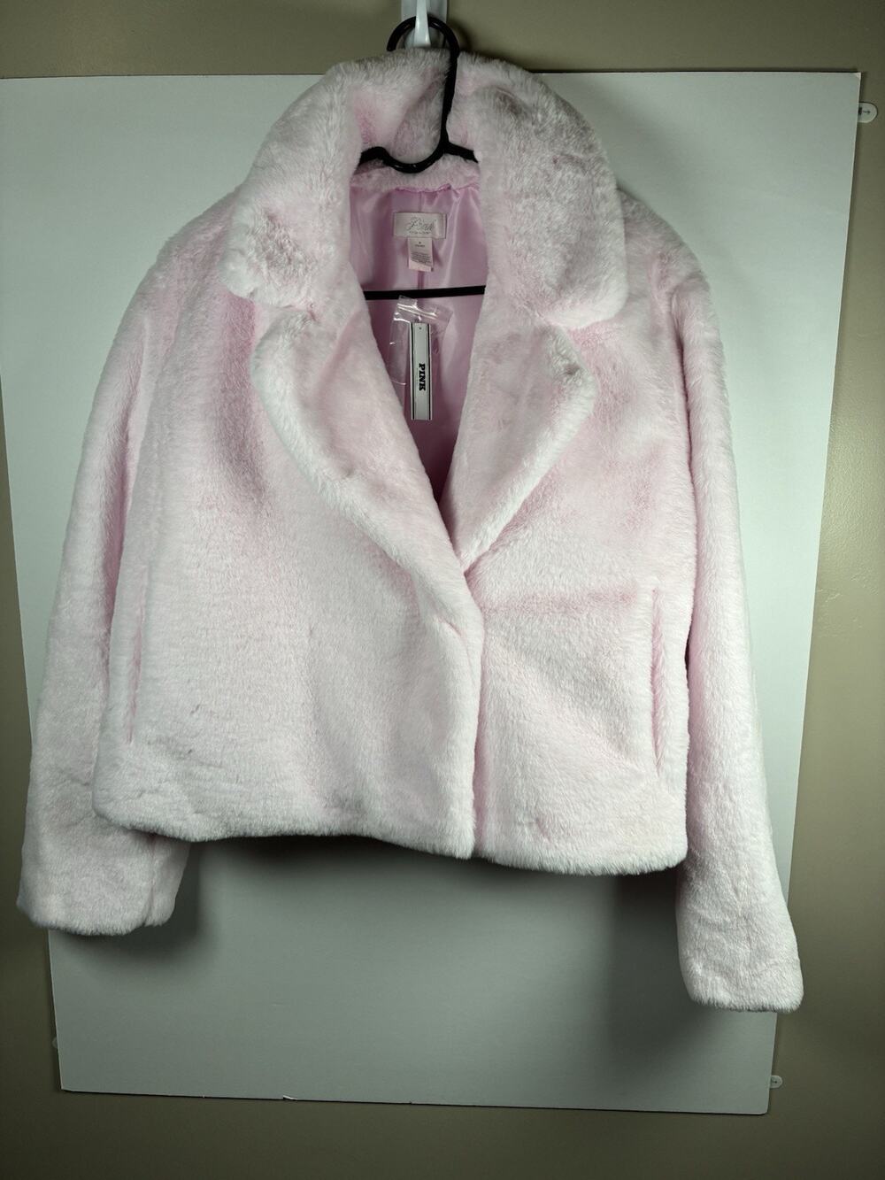 Victorias Secret PINK M Faux Fur Coat Pink Teddy Cropped Jacket NWT Coquette